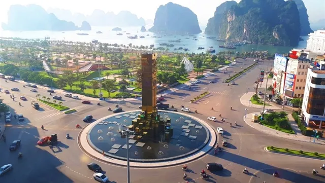 Hạ Long aims to become smart city