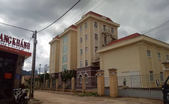 Former policemen prosecuted for stealing 11kg of drugs