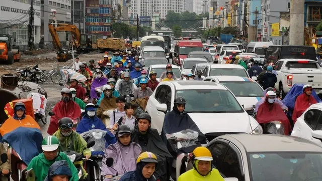 Hà Nội to build digital traffic map for drivers as congestion worsens