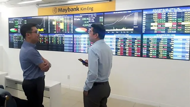 Shares slide, money flows into industrial sector