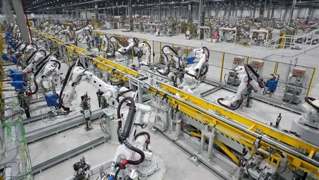 Industry urged to be driving force for VN’s economy