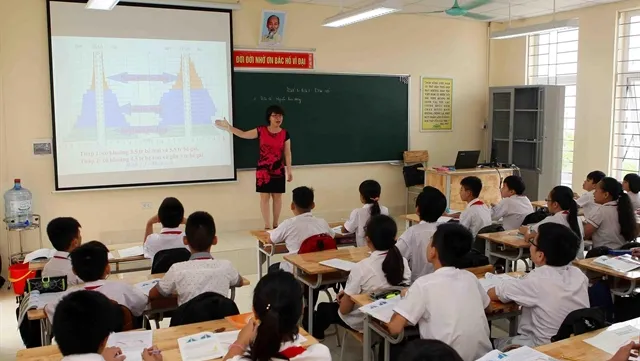 Hà Nội sets to raise tuition fees at public schools