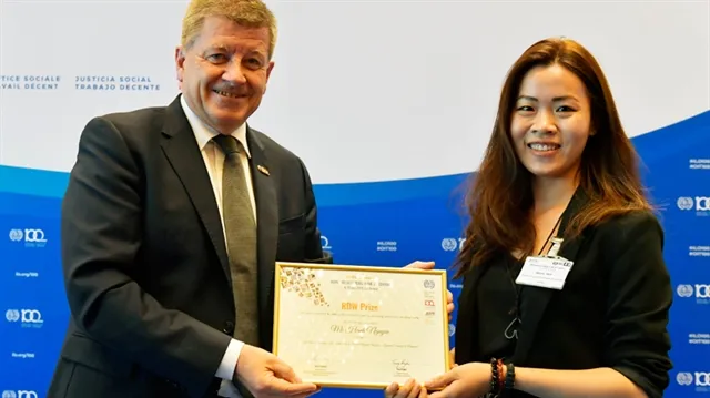 Academic's study of migrant workers wins prize from ILO