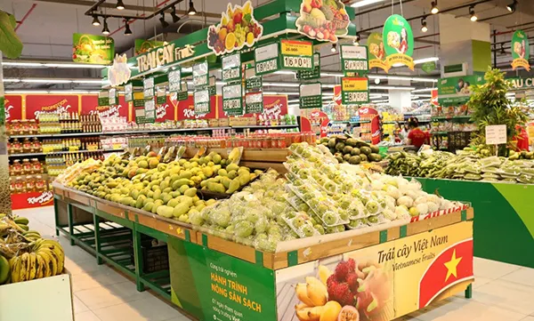 Vingroup buys out new retail stores