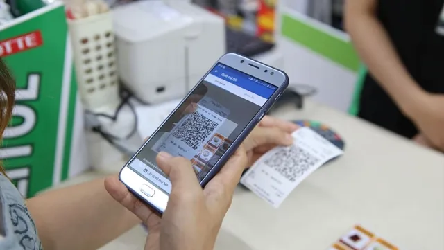 Schools, hospitals go cashless by December: Deputy PM