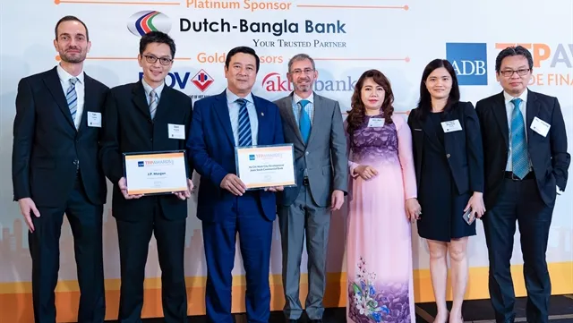 HDBank receives green finance award
