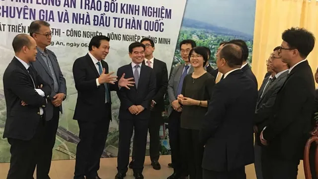 South Korean investors unveil smart urban area plans for Long An Province