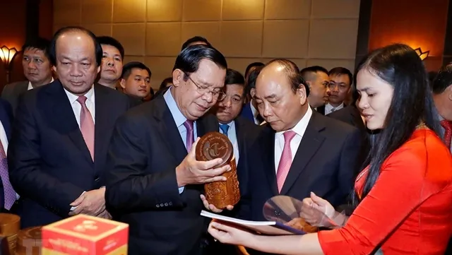 Việt Nam - Cambodia trade and investment promotion conference held