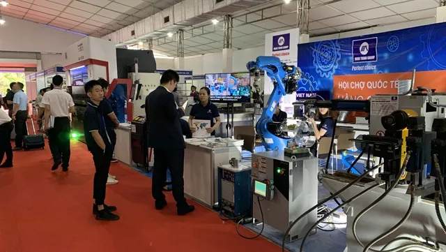 Hà Nội hosts int’l industrial fair