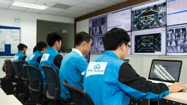 VN stocks up but caution remains ahead trade talks