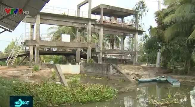 Salinity intrusion in Mekong delta