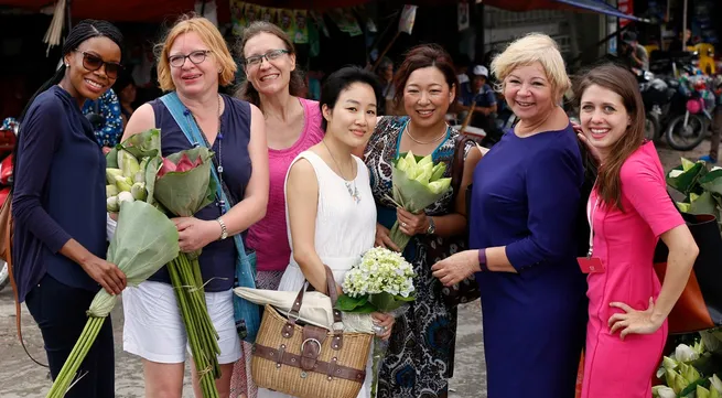 Hanoi international women club prepares traditional Vietnamese dishes