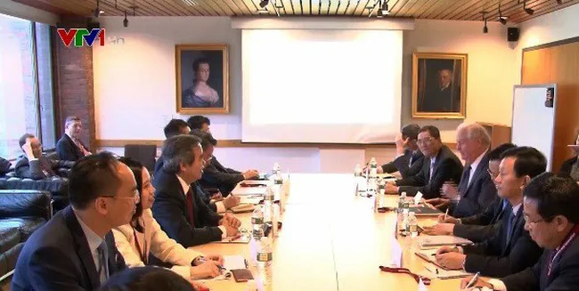 Party Delegation in US to seek stronger partnership