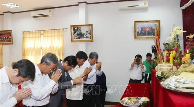 Vietnamese in Laos hold ceremony in honour of Hung Kings