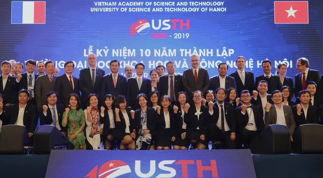Deputy PM: Vietnam – France University contributes to renovating university governance model