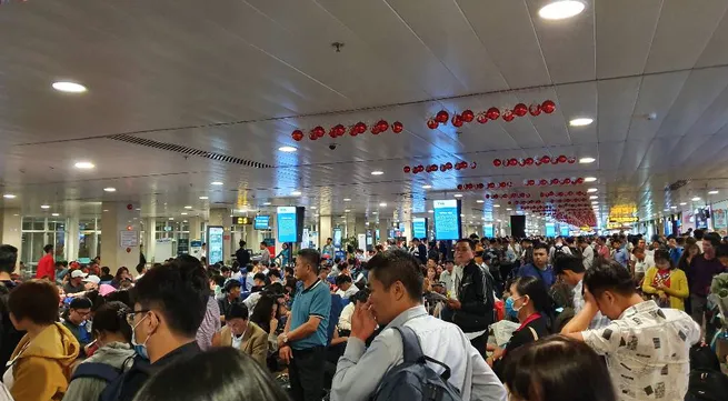 Tan Son Nhat Airport braces for Tet holiday's gridlock