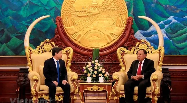 Lao leaders hail procuracy cooperation with Vietnam