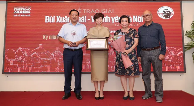 Music composer Phu Quang wins Grand Prize of Bui Xuan Phai Awards