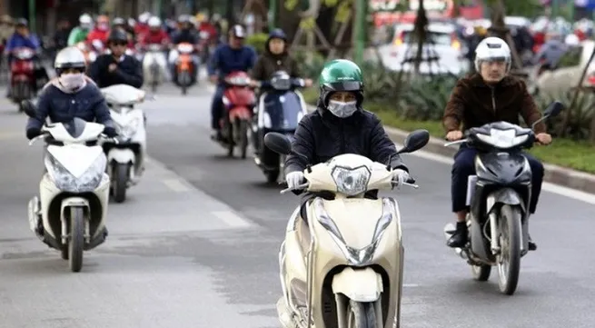 Central Vietnam warned of heavy rains as temperatures plunge in the North