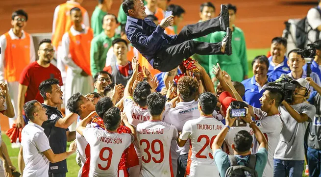 Viettel FC crowned V.League 1 champions with two point lead