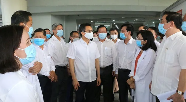 Deputy PM inspects COVID-19 response in southern provinces