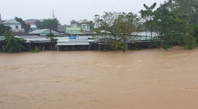 UK government donates GBP500,000 to support flood victims in central region