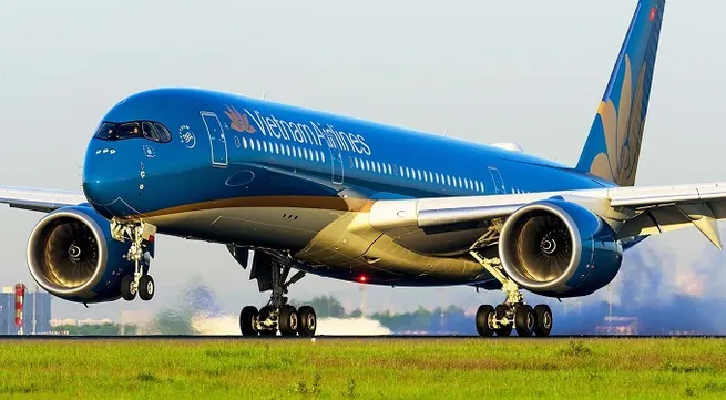 Vietnam Airlines conducts three flights to take Chinese citizens home