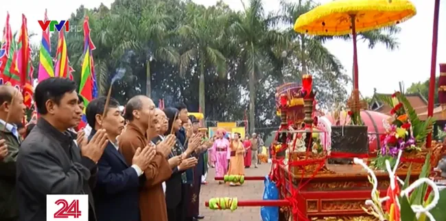 Historical sites and tourist attractions suspend all festive activities