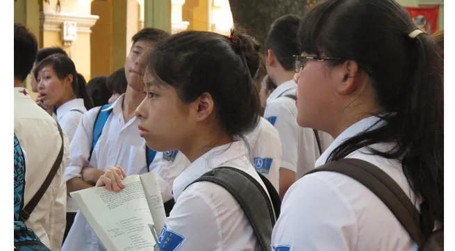 Hanoi students take online classes amid COVID-19 outbreak