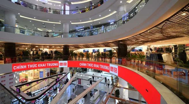 First Uniqlo Store opens in Hanoi at 9:30AM on March 6