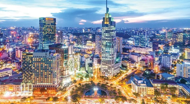 Vietnam strives to maintain economic growth momentum amid Covid-19