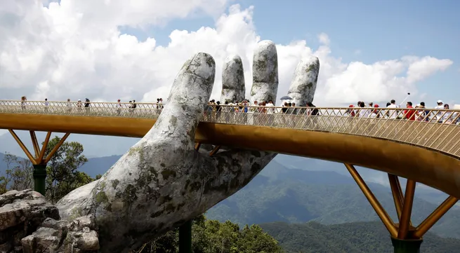 Da Nang’s Golden Bridge listed amongst world’s most stunning bridges