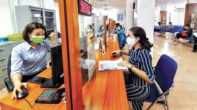 Vietnamese begin to seek work as jobless claims climbed 9% in April