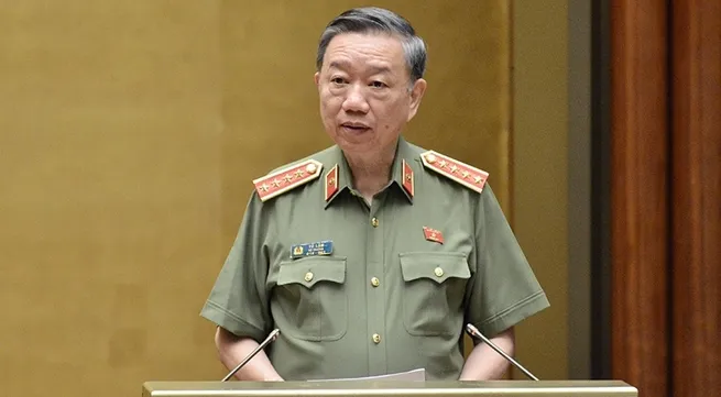 Vietnam plans to abolish household registration books