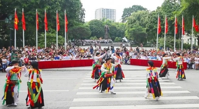 Hanoi pedestrian streets to resume operation on mid-May