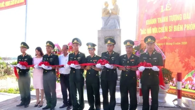 Monument of Uncle Ho and border guard inaugurated in Thua Thien-Hue