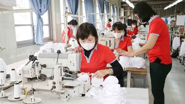 Medical masks presented to Vietnamese community in Cyprus