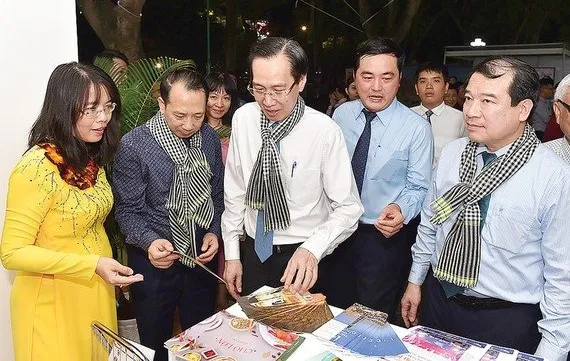 Ho Chi Minh City Tourism Festival draws nearly 200,000 visitors