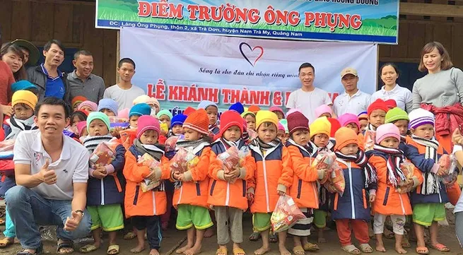 Da Nang volunteer club works to support upland children