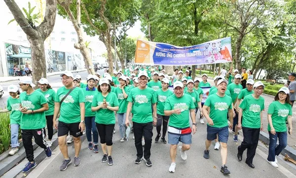 Walk in Hanoi calls for environmental protection