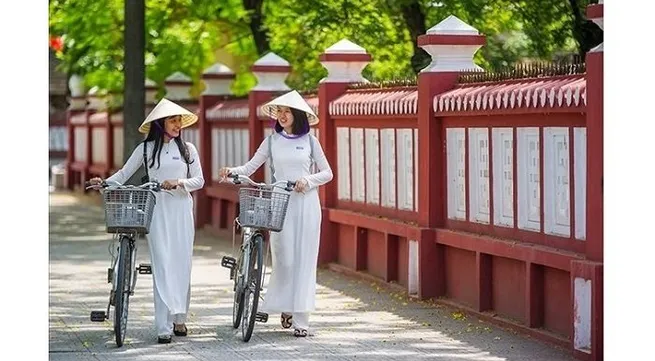 Seminar seeks to promote values of Vietnamese ao dai