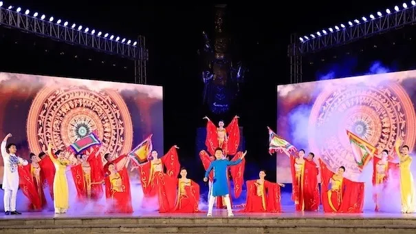 Art programme honours frontline workers in COVID-19 fight