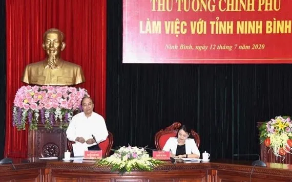 PM checks disbursement of public investment in Ninh Binh