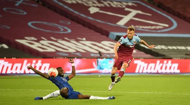 Yarmolenko earns West Ham vital win over Chelsea