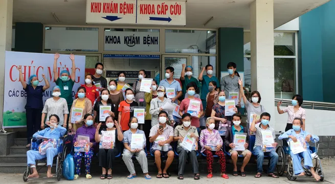 Da Nang discharges 31 COVID-19 recovered patients