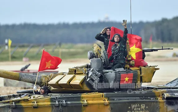 Vietnam triumphs in Tank Biathlon of 2020 Army Games