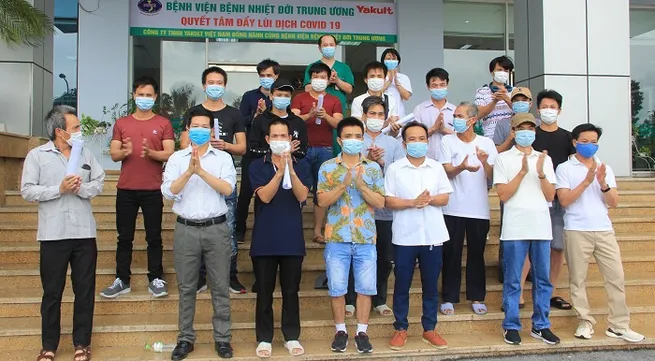 Thirty COVID-19 patients recover in Hanoi, Quang Nam