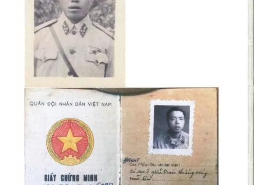 US army veteran returns a fallen soldier's belongings