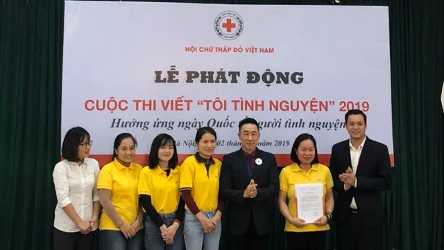 Việt Nam Red Cross launches writing contest on volunteer activities