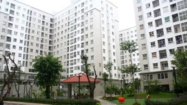 HCM City plagued by serious shortage of social housing